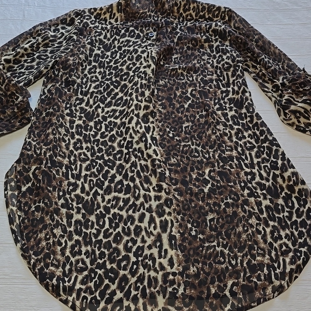 Rue21 Leopard Print Blouse Womens's Size S - Picture 13 of 13